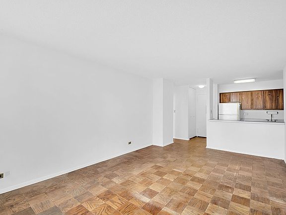 4th image of 340 E 93rd St APT 17G