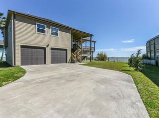 731 4th St, San Leon, TX 77539