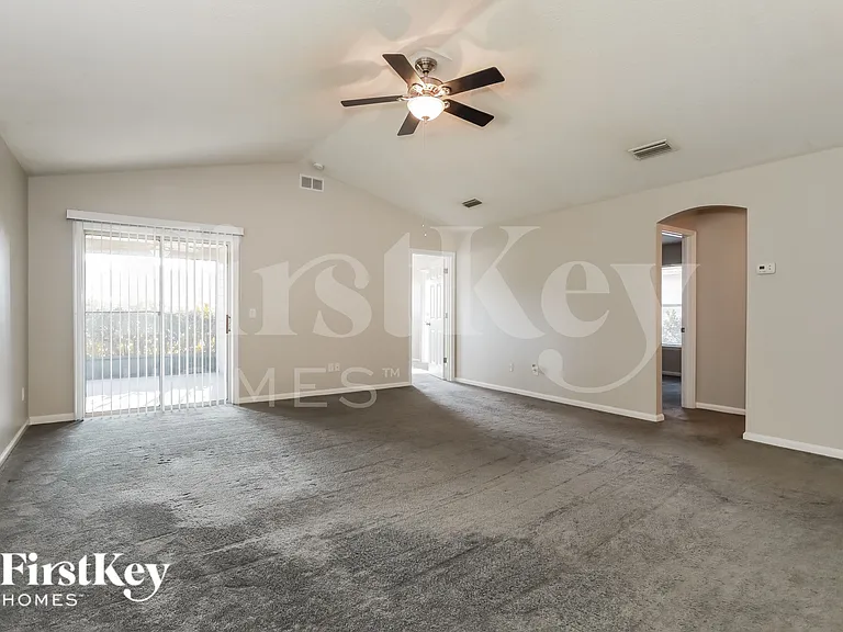 2089 W Lymington Way — Photo 7