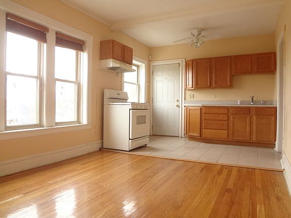 2nd image of 8 N 3rd Ave APT 3s