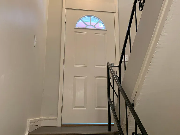 2328 W Savannah St — Photo 9