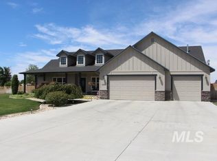 3205 NE Princess Pl, Mountain Home, ID 83647