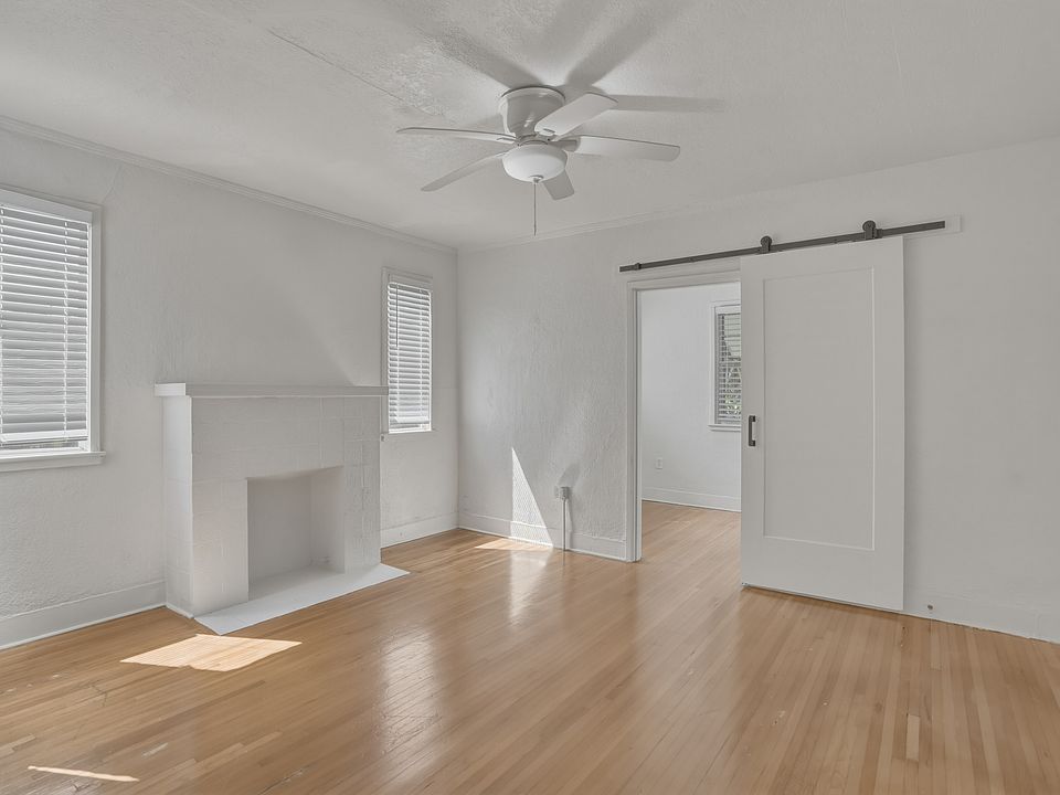 1st image of 3218 W Santiago St