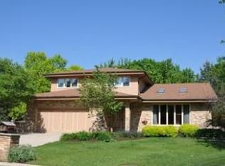 2302 Pepper Tree Ct, Lisle, IL 60532