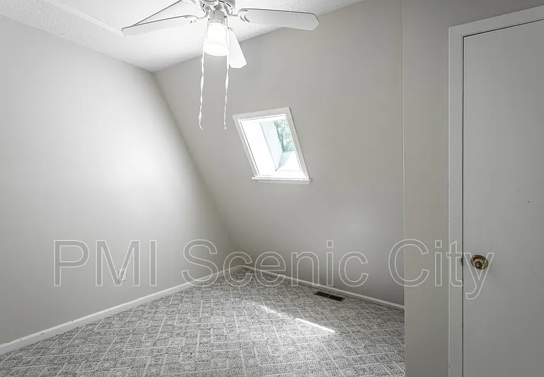 1602 Rustic Homes Ln — Photo 40