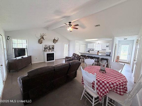 5th image of 3568 Eagle Lake Shore Rd