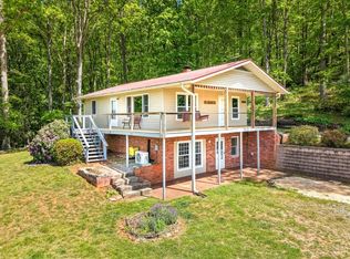 190 Denver Vinson Rd, Otto, NC 28763