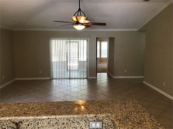 5th image of 976 Beckingham Dr