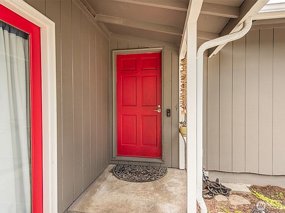 2nd image of 1201 Thornton Drive