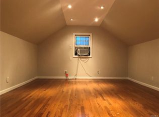 216 Mamaroneck Rd, Scarsdale, NY 10583