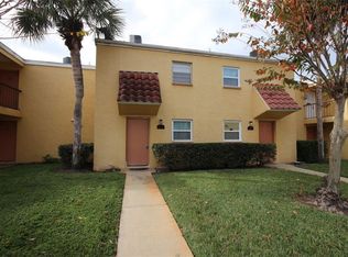 2842 Somerset Park Dr, Tampa, FL 33613