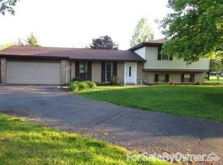 952 Ashcreek Dr, Dayton, OH 45458