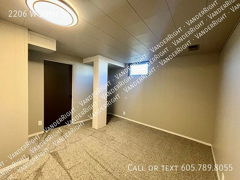 2206 W 39th St — Photo 24
