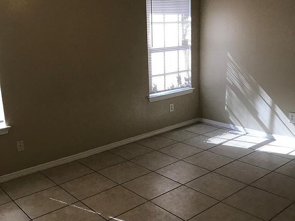 3rd image of 2216 Grambling Ave