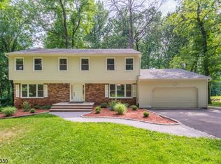 558 Sussex Ave, Morristown, NJ 07960