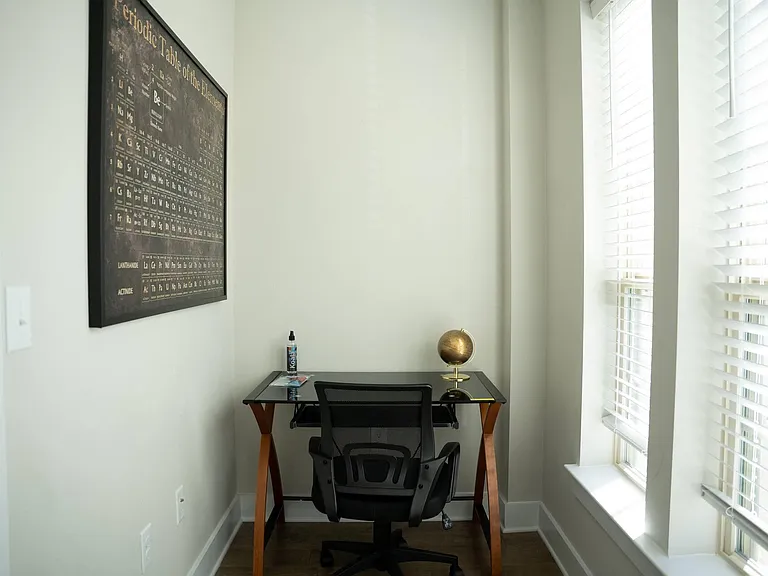 13501 Metric Blvd #15 — Photo 11