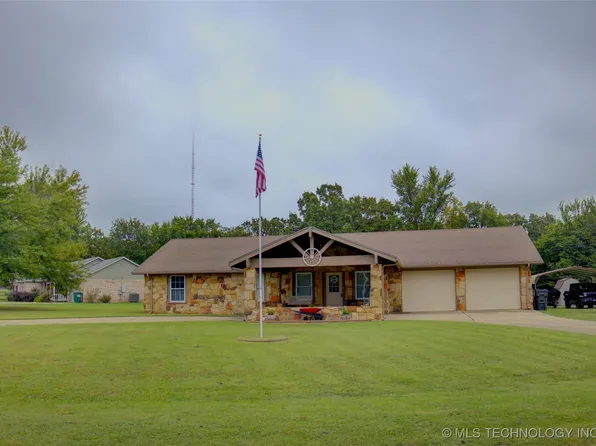 10146 Pond Dr, Sand Springs, OK 74063