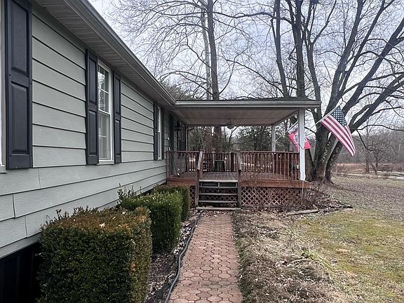 2nd image of 1333 Sugar Tree Rd