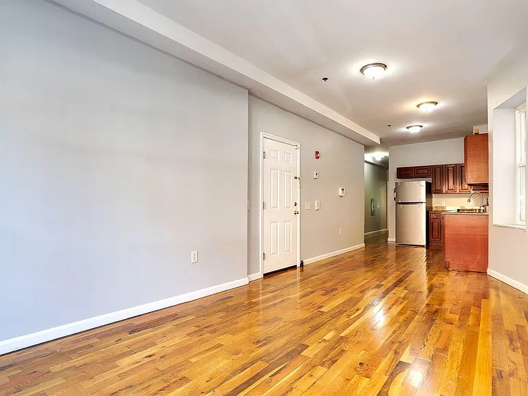 236 Van Horne St #1B — Photo 15