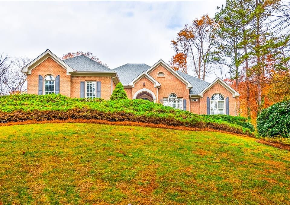 1st image of 4924 Hugh Howell Rd