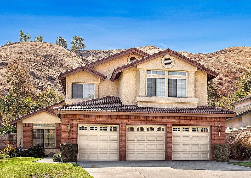 1st image of 3755 Canyon Terrace Dr