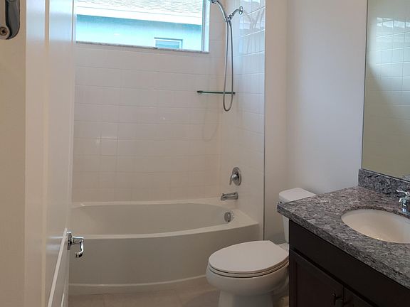 3rd image of 11885 SW Lyra Dr