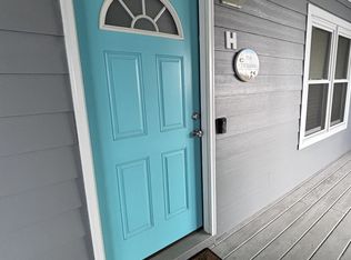 108 Pelican Dr, Atlantic Beach, NC 28512