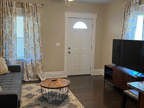 4th image of 2621 Melrose Ave Unit 1
