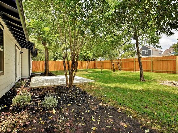 3rd image of 5305 Basswood Ln