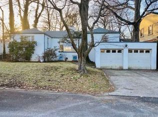 8666 Marengo St, Hollis, NY 11423