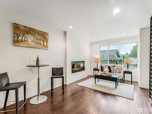 3rd image of 7748 Delridge Way SW