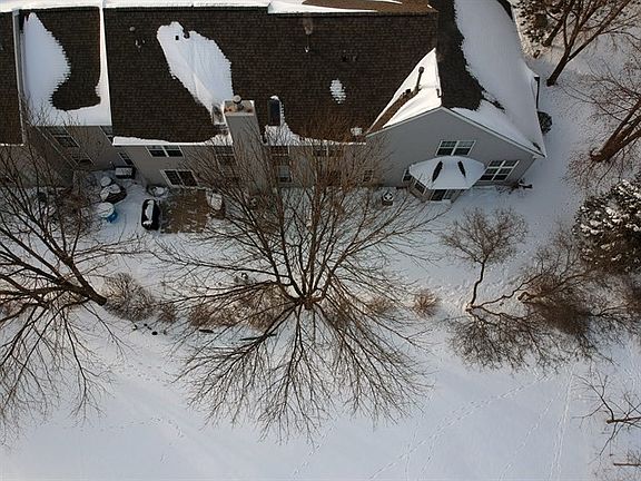 3rd image of 176 Parkview Dr