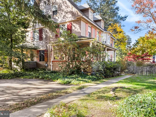 307 Yale Ave, Swarthmore, PA 19081