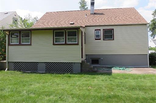 3rd image of 10 Ethel St