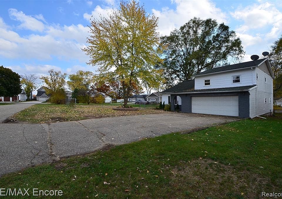 1st image of 4381 Pinedale Ave