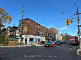 324 Harbord St #1, Toronto, ON M6G1H1