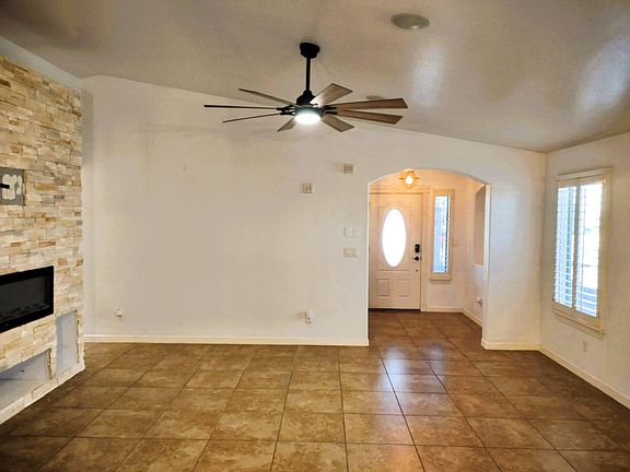 3rd image of 2828 Bear Rock Pl