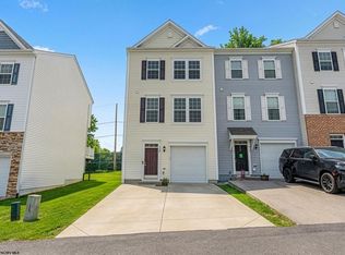 112 Woodside Dr, Morgantown, WV 26508