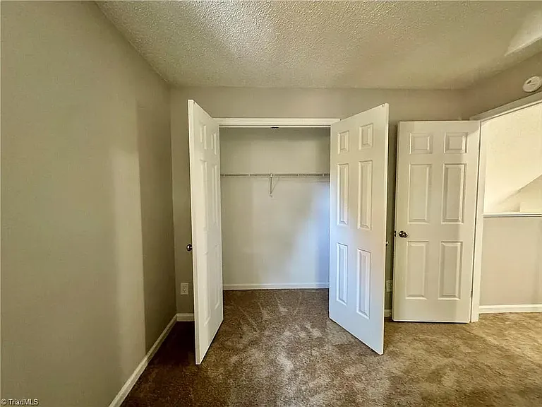 4019 Sherry Ct — Photo 39