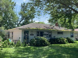 1458 Cope Ave E, Maplewood, MN 55109