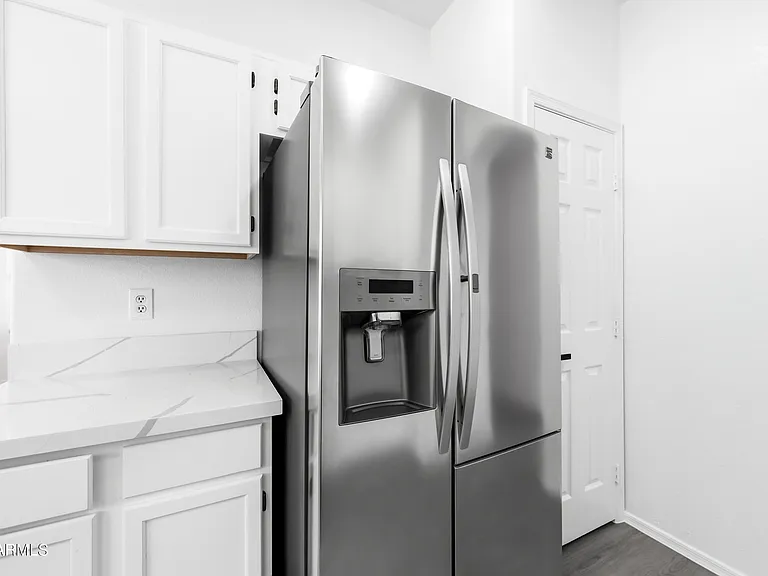 1540 E San Remo Ave — Photo 11