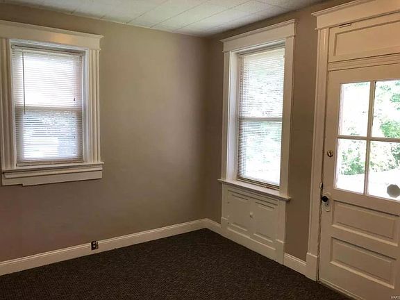 5th image of 3198A Portis Ave