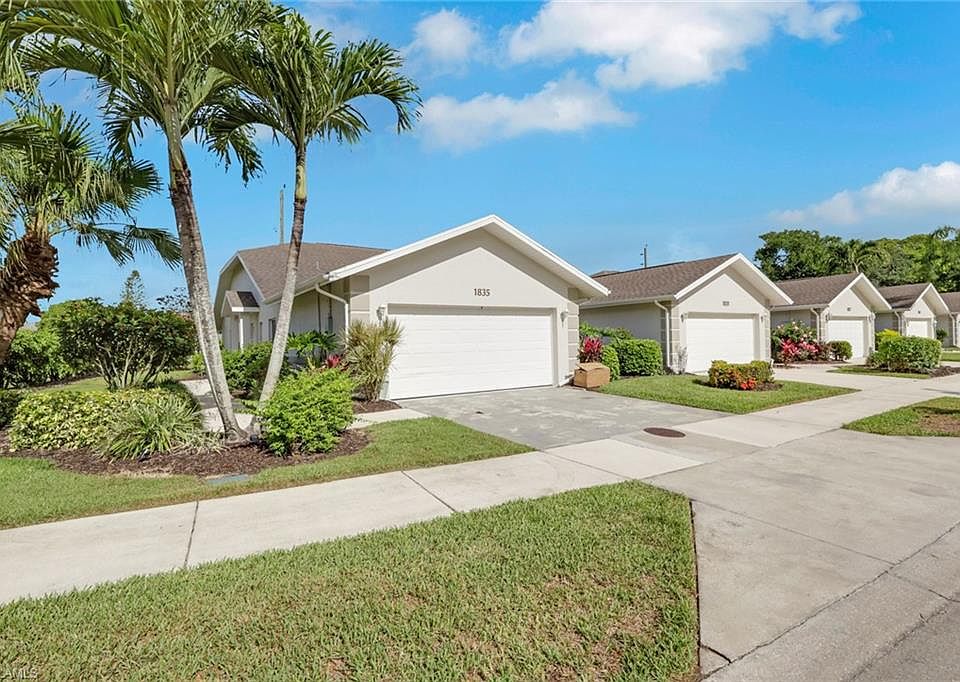 1st image of 1835 W Crown Pointe BLVD