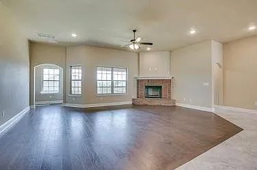 3503 SW Brittany Rd — Photo 4