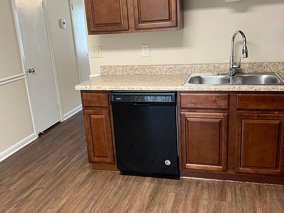 2nd image of 707 W Kiehl Ave APT C