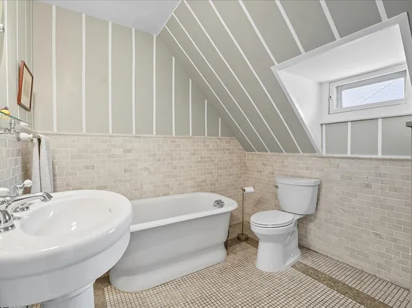 56-58 Bonn Place image 21 of 29