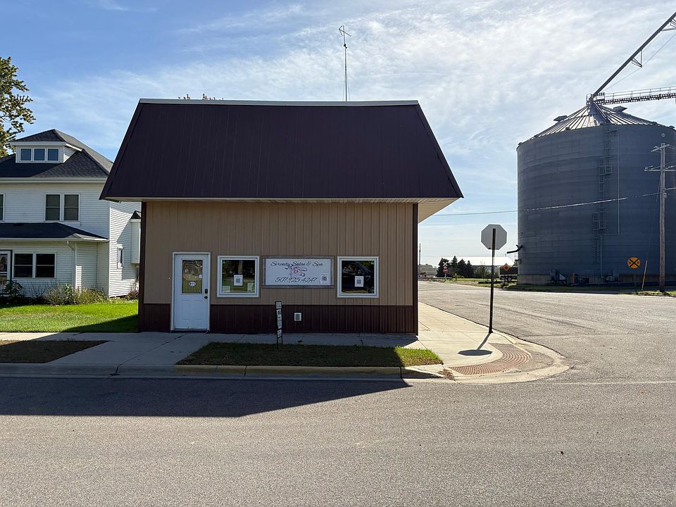 1st image of 266 2nd Ave W