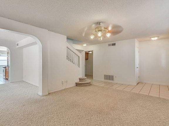 3rd image of 4376 John B Oblinger Dr