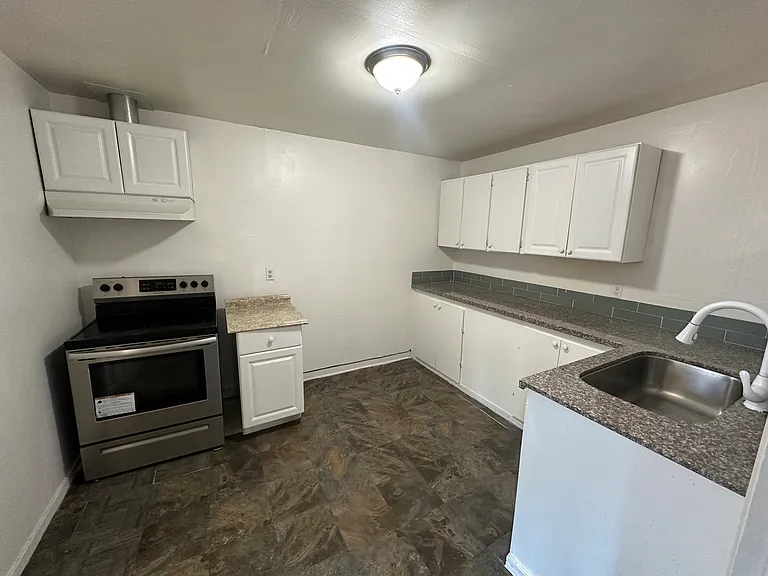 755 Joaquin St — Photo 5