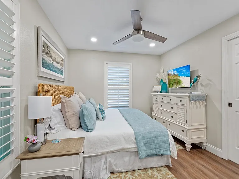 9575 Frangipani Dr — Photo 18